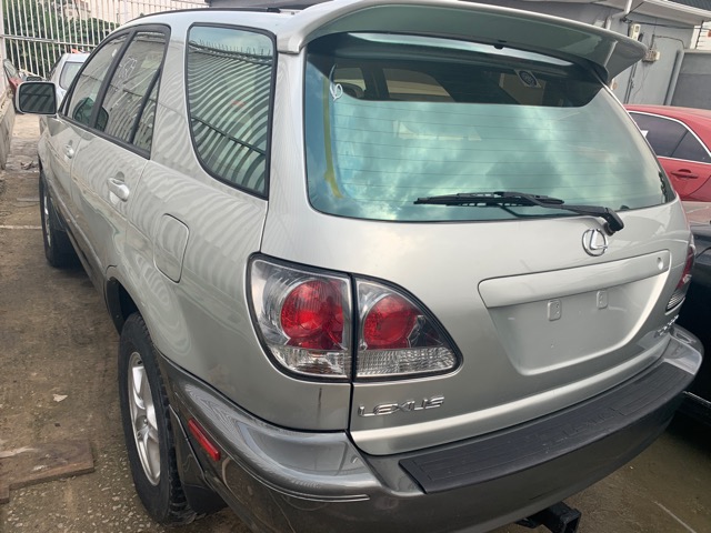 2003 Lexus RX300