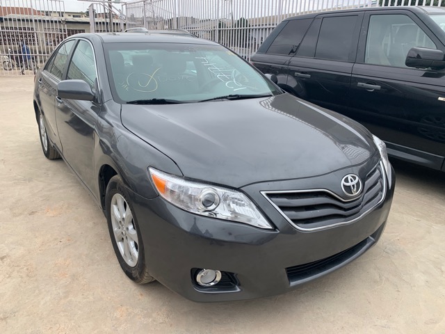 Toyota Camry 2011 