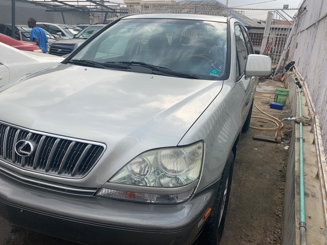 2003 Lexus RX300