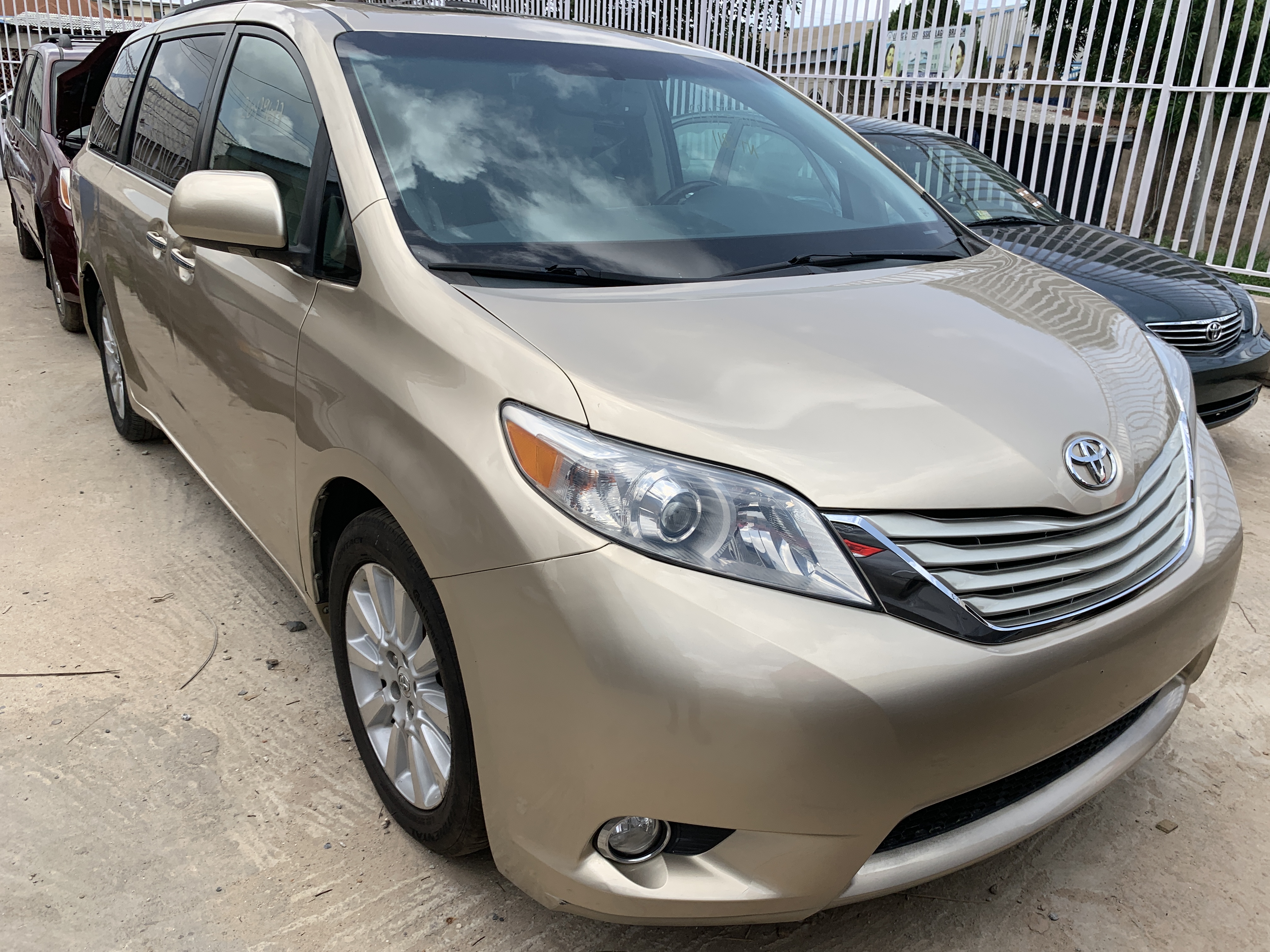 2011 Toyota Sienna Limited 