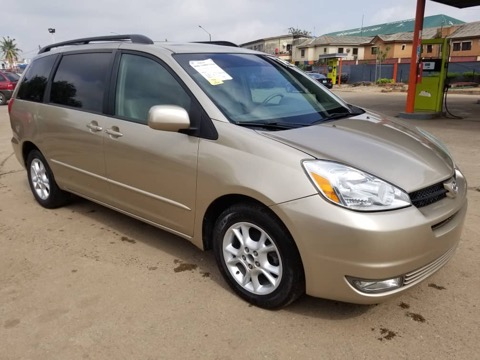 Foreign Used 2004 Toyota Sienna XLE 